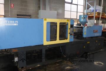228 tonne Plastic Injection Machine