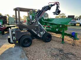 2023 Cast 30T - picture2' - Click to enlarge