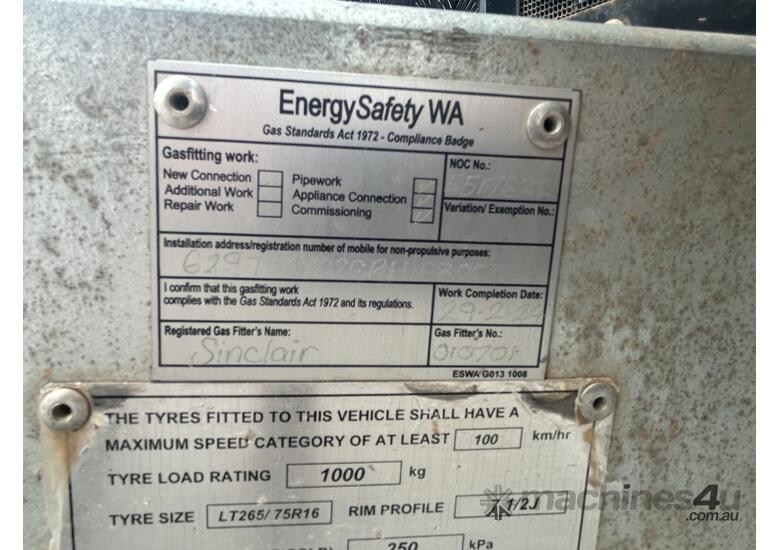 2023 Oz Star Dual-Axle Off-Road Caravan