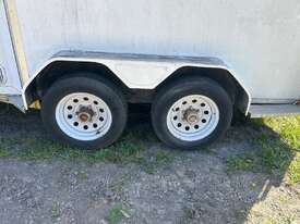 2008 Wuxi Rainbow Special Vehicle CO. Tandem Axle Enclosed Trailer - picture1' - Click to enlarge