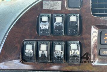 Isuzu 2008   CXZ Giga Tipper