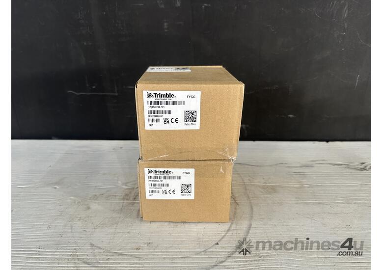 2x Trimble FYGC Antennas