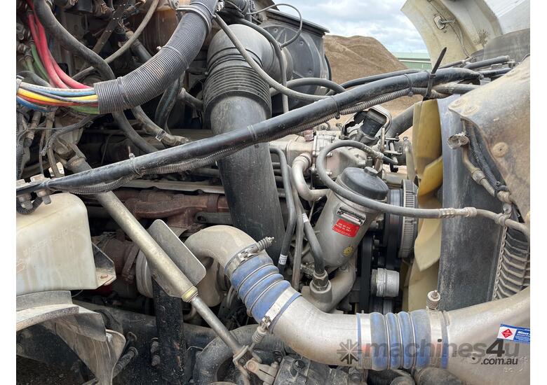 2009 Sterling LT9500 HX Water Cart