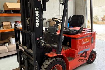 2-Tonne Electric Counterbalance Forklift Excellent Condition