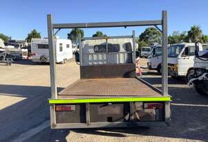 2010 Mitsubishi Canter 7/800 Table Top