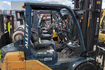 Toyota     2.5T LPG Forklift