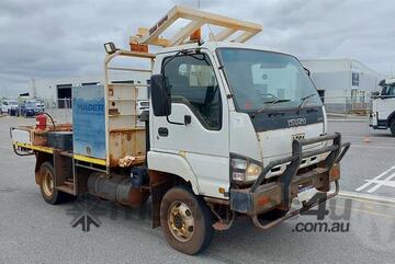 Isuzu   NPS