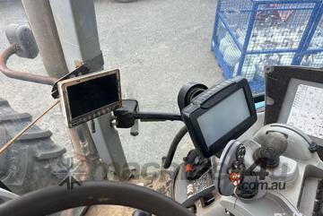 New Holland   T7030 Tractor