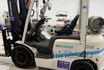 2016 UniCarriers VFHM480-CN5 Forklift Excellent Condition, Ready to Work