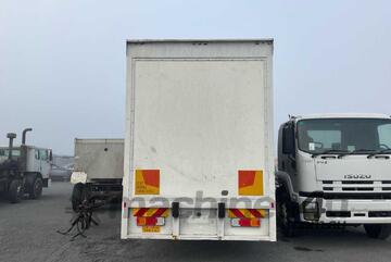 2004 Mitsubishi FM600 Curtain Sider