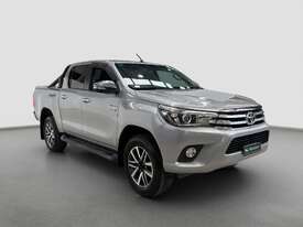 2016 Toyota Hilux SR5 4x4 Dual Cab Utility (Diesel) (Auto) - picture0' - Click to enlarge
