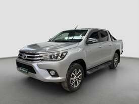 2016 Toyota Hilux SR5 4x4 Dual Cab Utility (Diesel) (Auto) - picture0' - Click to enlarge