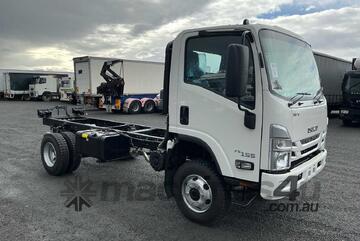 2025 Isuzu NPS 75-155 Cab Chassis