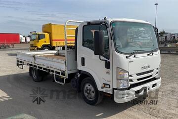 Isuzu   NNR