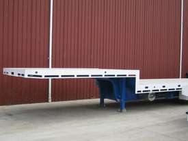 2015 Custom UPT 45ft UPT Heavy Duty Tri axle - picture0' - Click to enlarge