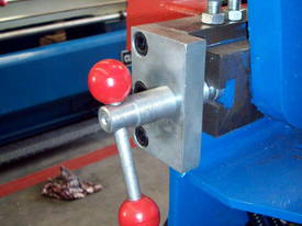 240 volt 2450x2.5mm Full Hydraulic  Panbrake - picture1' - Click to enlarge