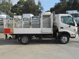 2008 Hino 300 Series 616 Service ** Car Licence** - picture2' - Click to enlarge