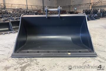 Roo Attachments 4-5 Tonne Mud Batter Bucket 1200 mm
