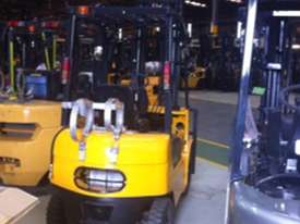 Dalian 1.5 Tonne LPG Forklift - picture0' - Click to enlarge