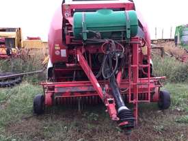 Welger RP435 Round Baler Hay/Forage Equip - picture0' - Click to enlarge