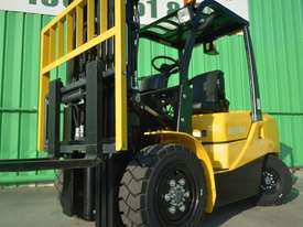 Diesel Forklift 3 Tonne AGD30T - picture0' - Click to enlarge