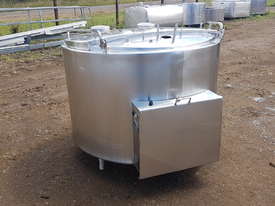 STAINLESS STEEL TANK, MILK VAT 1100 LT - picture1' - Click to enlarge
