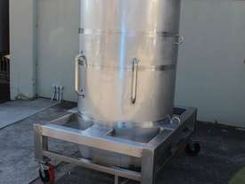 Stainless Steel Tapered Tank - picture1' - Click to enlarge