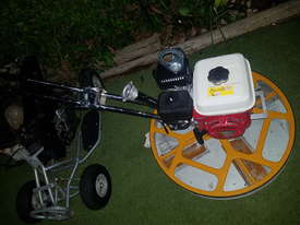 Honda concrete helicopter TROWEL  - picture0' - Click to enlarge
