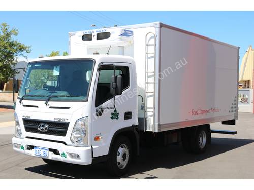 HYUNDAI MIGHTY EX4 REFRIGERATED TRUCK FOR SALE