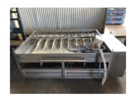 9 head Linear weigher - picture1' - Click to enlarge
