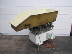 Large Fibreglass Vibrating Vibratory Tray Feeder - picture0' - Click to enlarge
