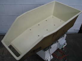 Large Fibreglass Vibrating Vibratory Tray Feeder - picture0' - Click to enlarge