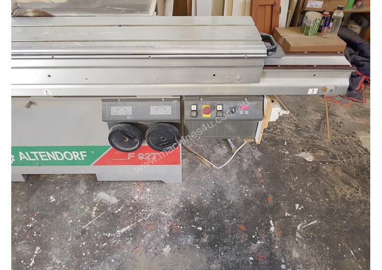 caption Panel saw in excellent working order