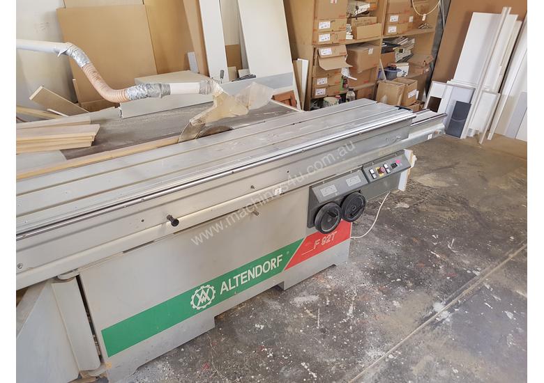 caption Panel saw in excellent working order