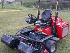 Kubota Baroness LM315GC Triple Greens Mower - picture0' - Click to enlarge