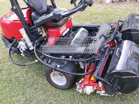 Kubota Baroness LM315GC Triple Greens Mower - picture2' - Click to enlarge