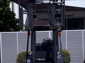 Used Forklift:  H20T Genuine preowned Linde 2t - picture0' - Click to enlarge
