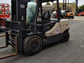 Forklift container mast 4.5 ton - picture0' - Click to enlarge