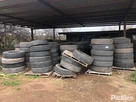 Retreaded Truck Tyres Pallet of 6 - picture0' - Click to enlarge