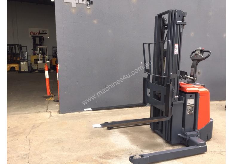 caption BT Staxio Electric Walkie Stacker - Refurbished & Repainted
