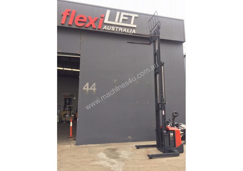 caption BT Staxio Electric Walkie Stacker - Refurbished & Repainted