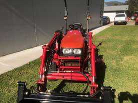 Shibaura SX24 4WD 4in1 Loader - picture2' - Click to enlarge