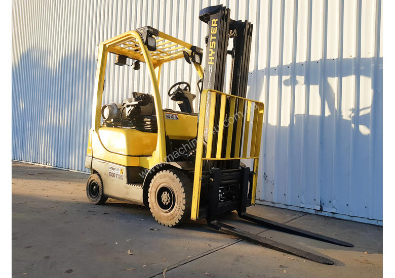 caption 1.8T LPG Counterbalance Forklift