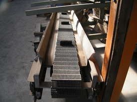 crate conveyor  - picture1' - Click to enlarge