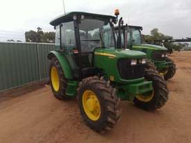 John Deere 5065e - picture0' - Click to enlarge
