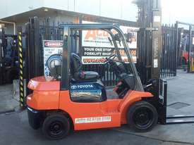 TOYOTA 7FG25 2.5 Ton FORKLIFT 6000mm Lift *EOFYS* Only $15,000+GST NEW Paint - picture0' - Click to enlarge