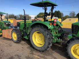   John Deere tractors - picture0' - Click to enlarge