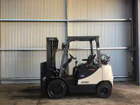 Gas Forklift Counterbalance CG Series 2009 - picture0' - Click to enlarge