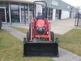Brand new 30 Hp tractor with 4 in 1 loader - picture0' - Click to enlarge