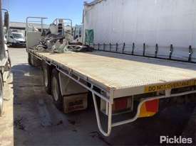 2009 Isuzu FVM - picture2' - Click to enlarge